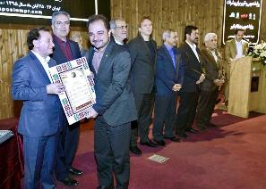 اعطای نشان پاسخگویی به روابط عمومی همراه اول